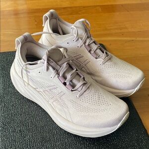 Asics Gel Nimbus 26 Running Shoes